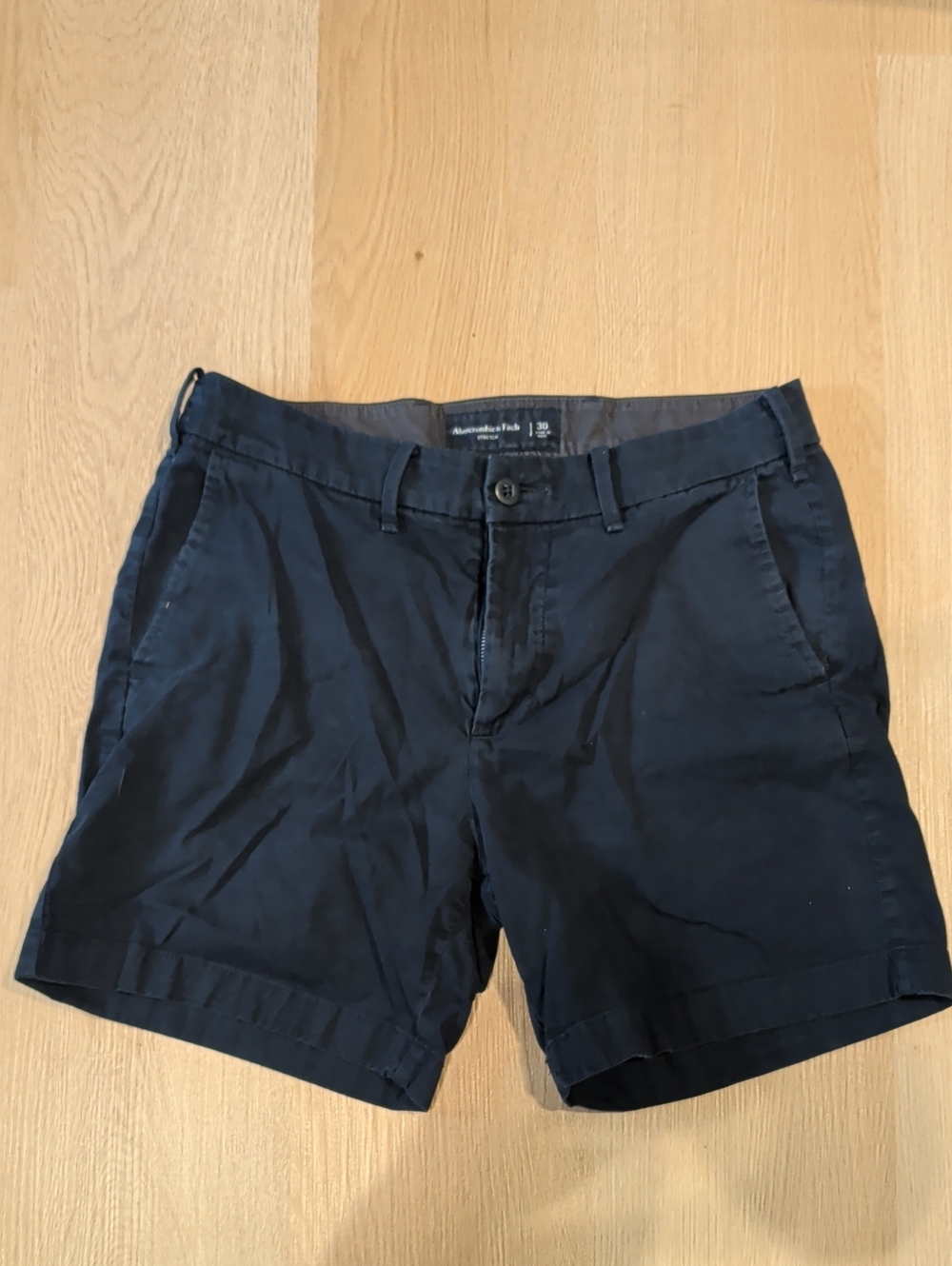 Abercrombie & Fitch Dark Navy Flat-Front Men’s Shorts 5in Inseam